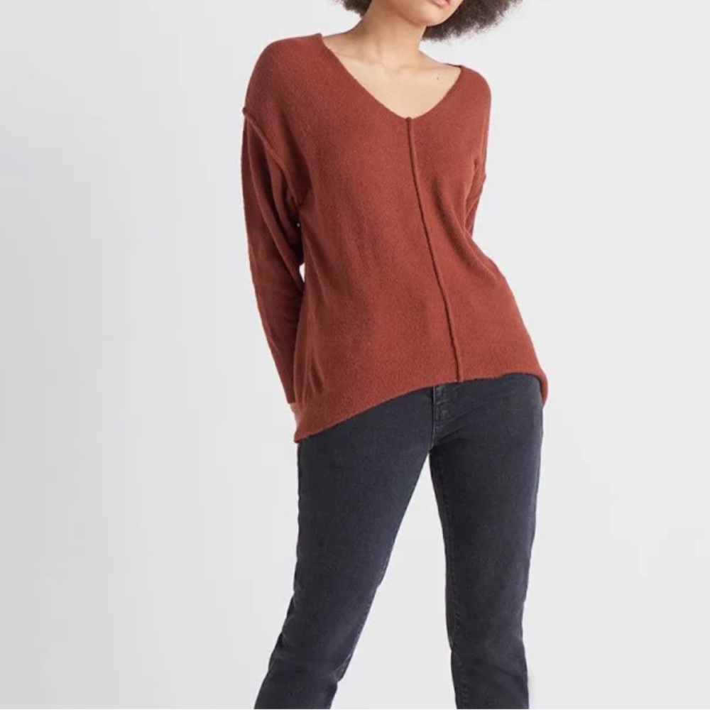 Dex V-Neck Sweater-Size Large